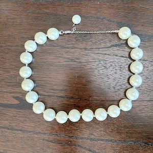 Gumball faux pearl necklace